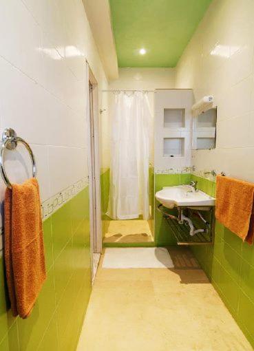 Hotel Roma ตูนิส ภายนอก รูปภาพ