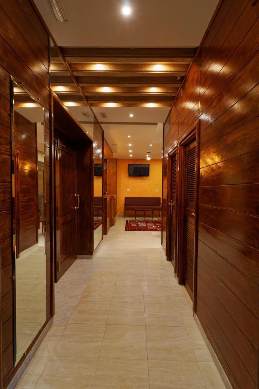 Hotel Roma ตูนิส ภายนอก รูปภาพ