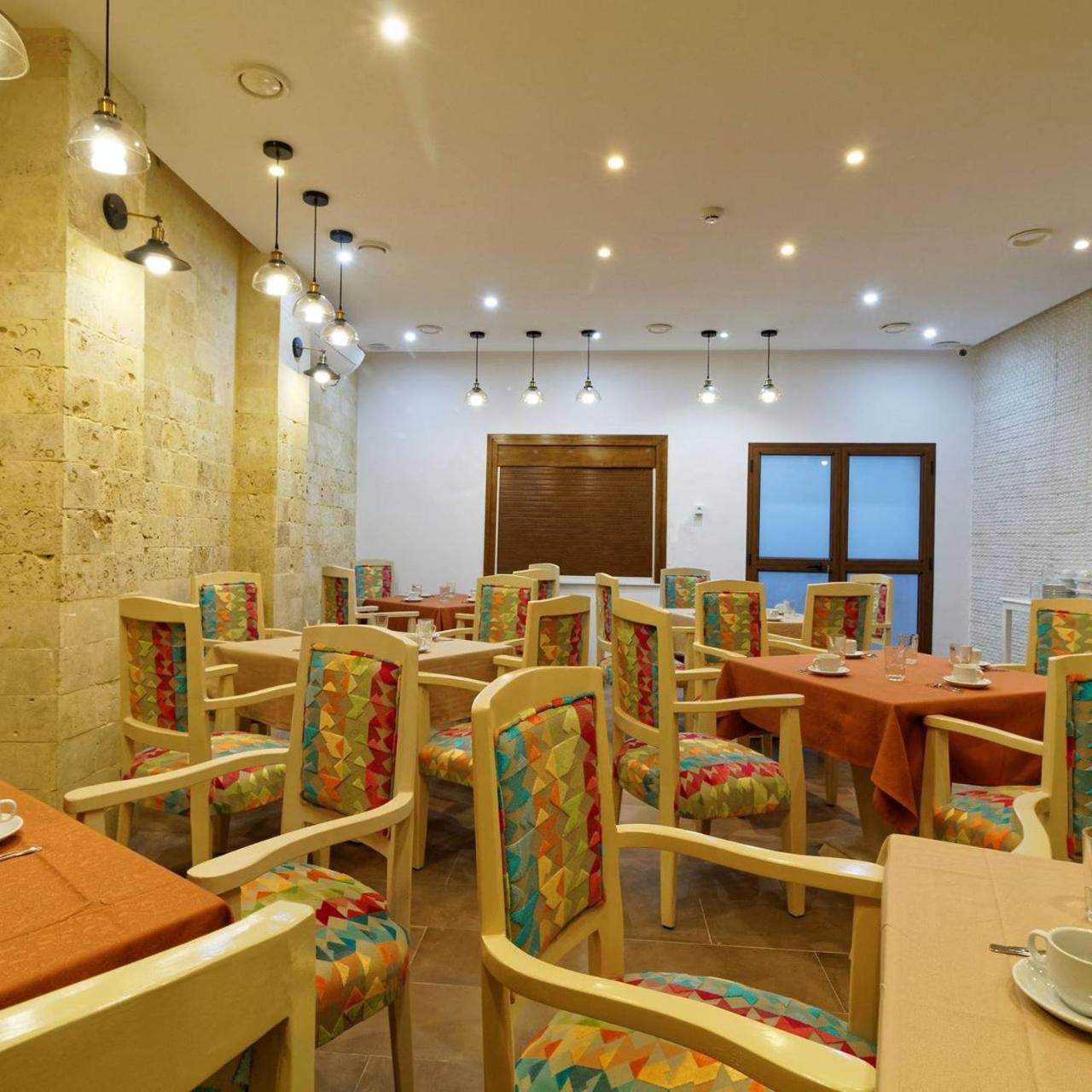 Hotel Roma ตูนิส ภายนอก รูปภาพ